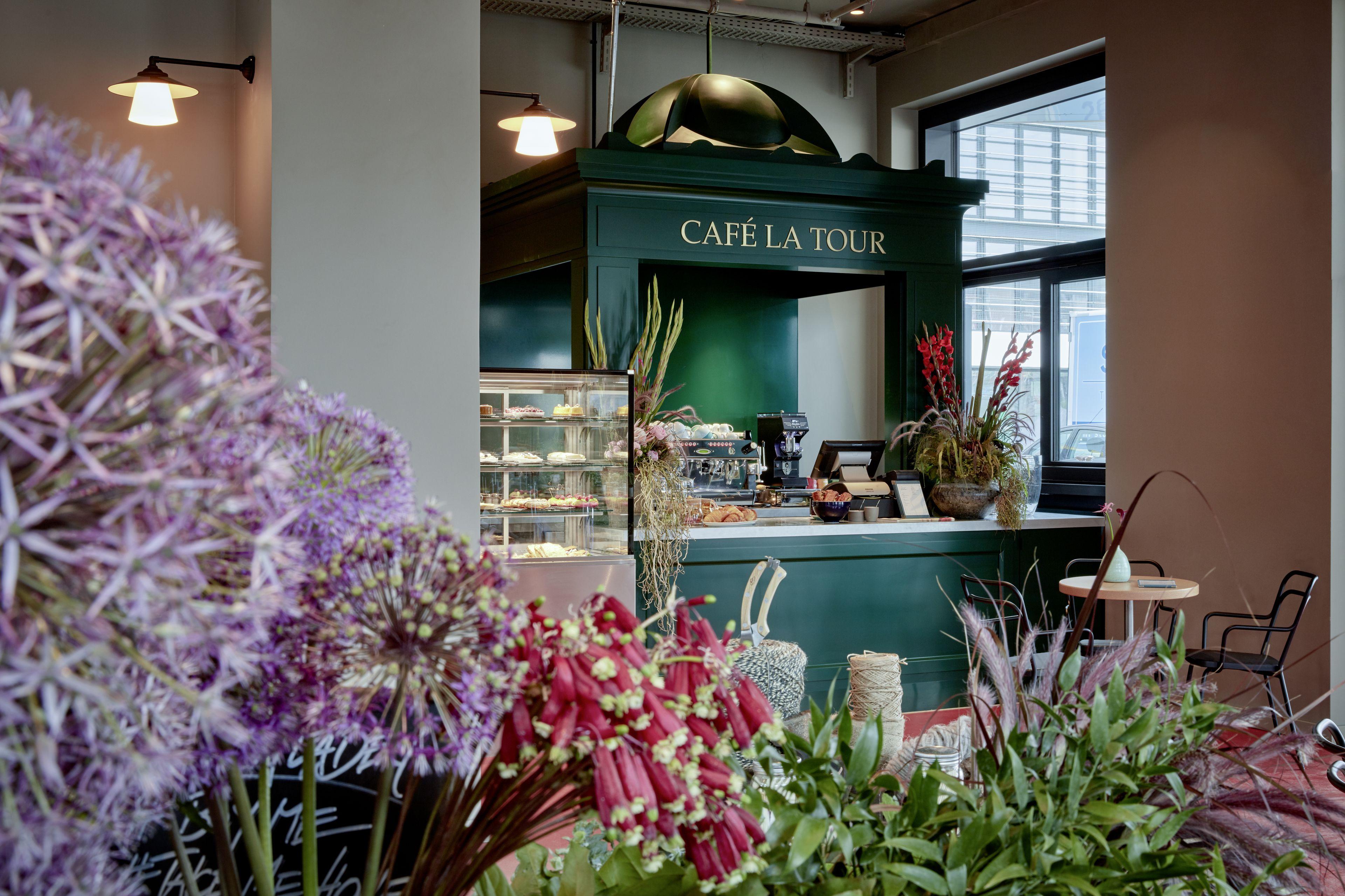 Hotel 25hours Tour 4*