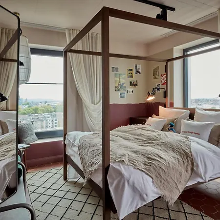25hours Tour Hotel Dusseldorf