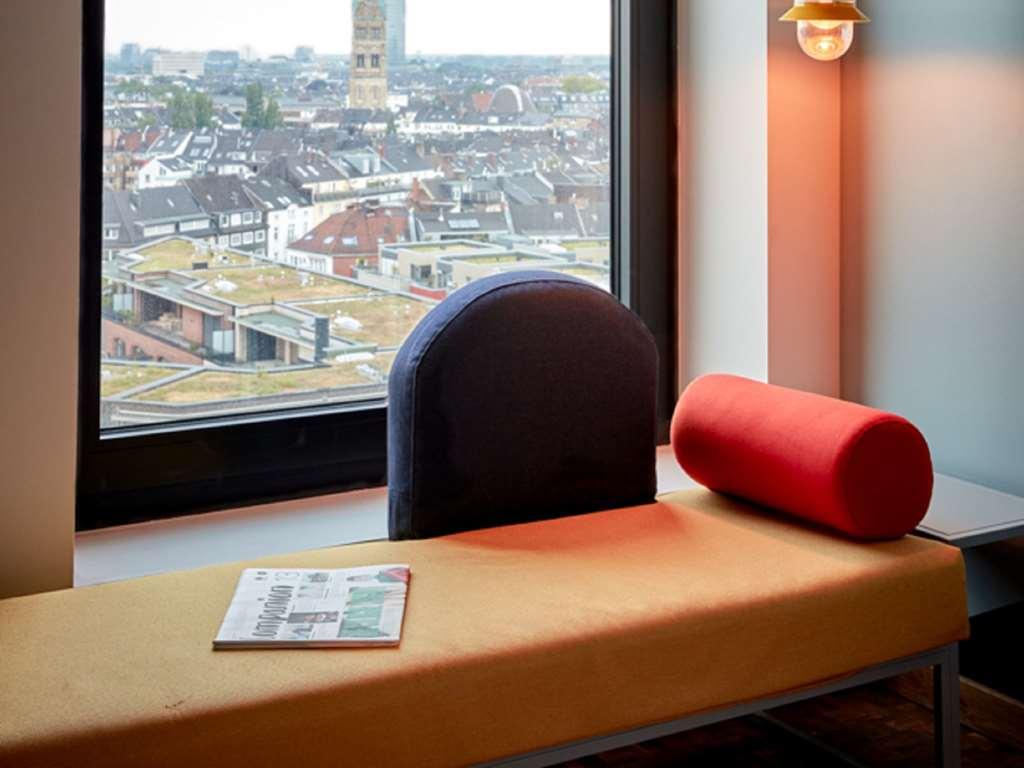 25hours Tour Hotel 4*