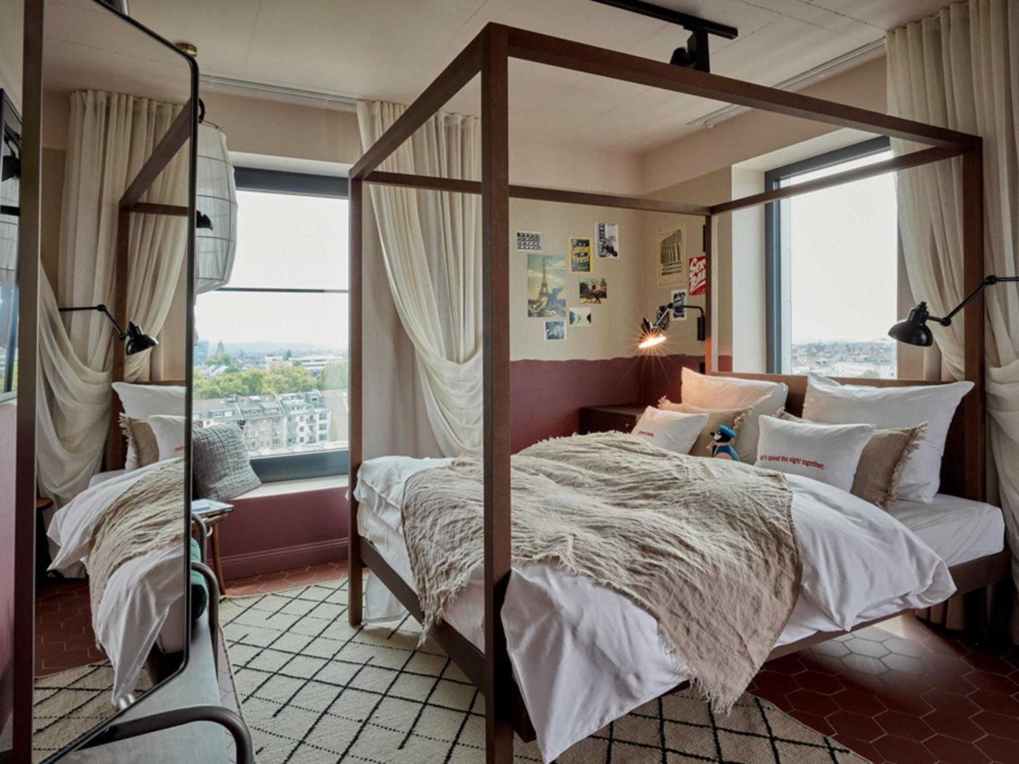 25hours Tour Hotel Dusseldorf