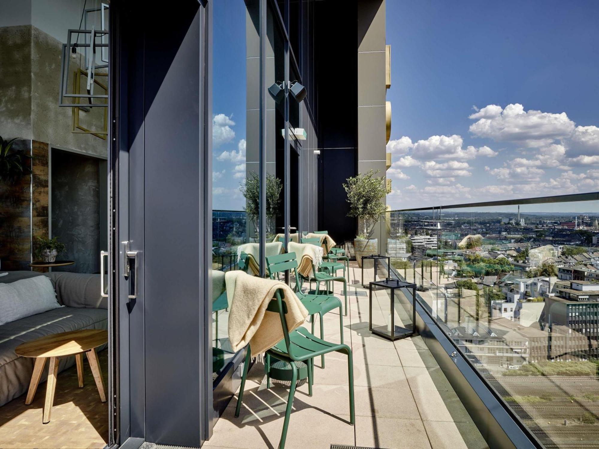 25hours Tour Hotel 4*