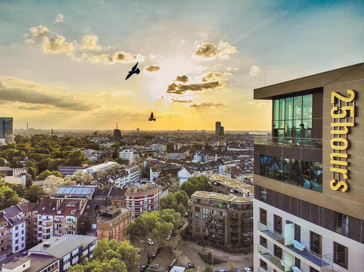 Hotel 25hours Tour 4*