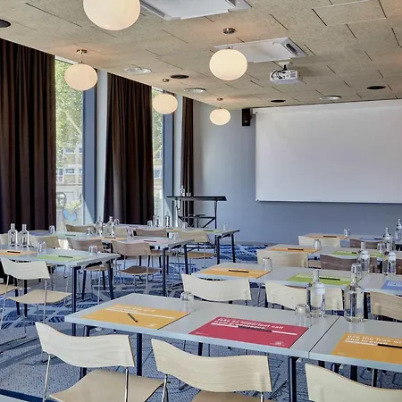 25hours Tour Hotel Dusseldorf